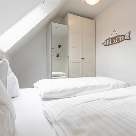 Nordic Hus Buesum Apartment Bagian luar foto