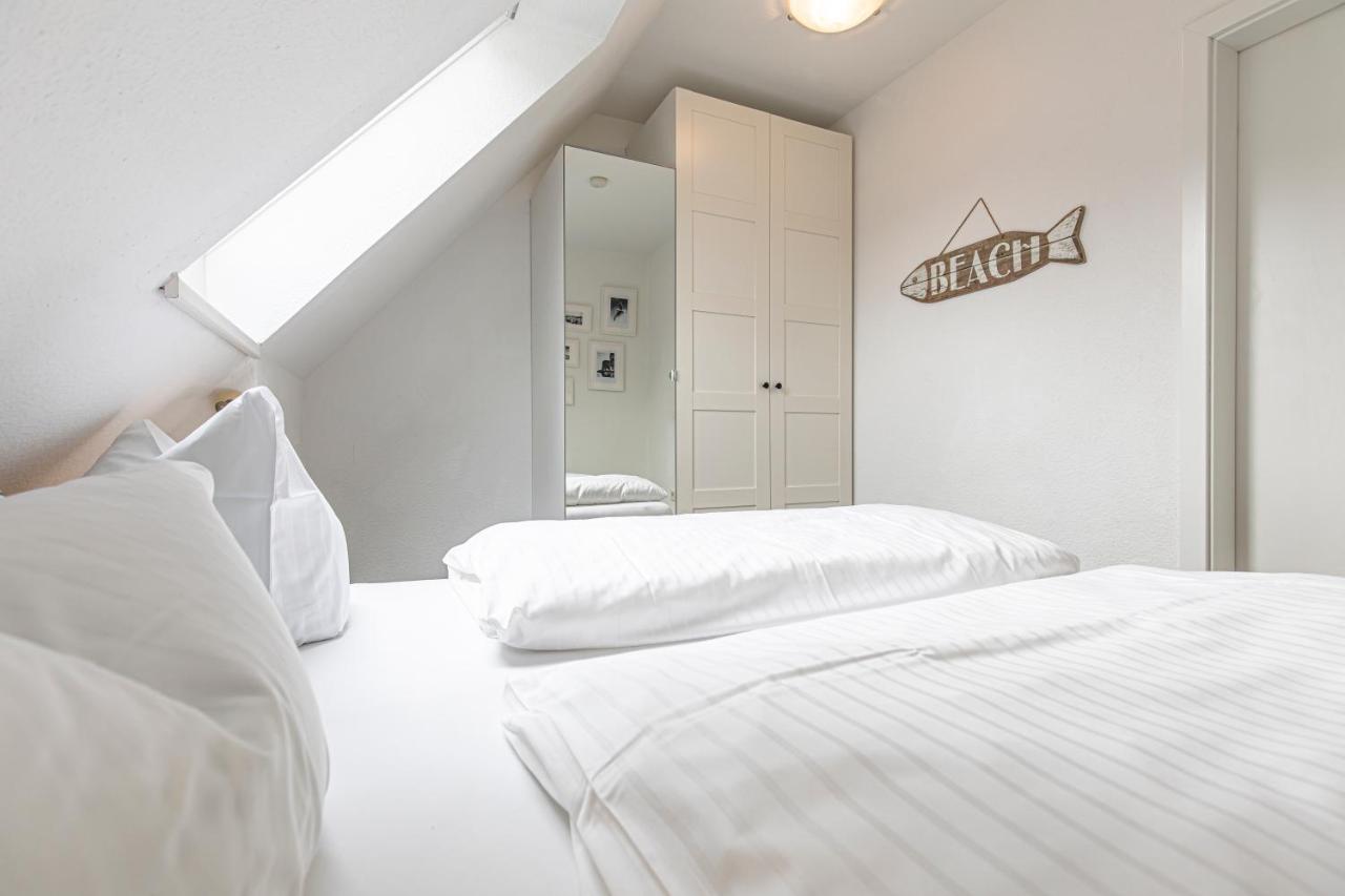 Nordic Hus Buesum Apartment Bagian luar foto
