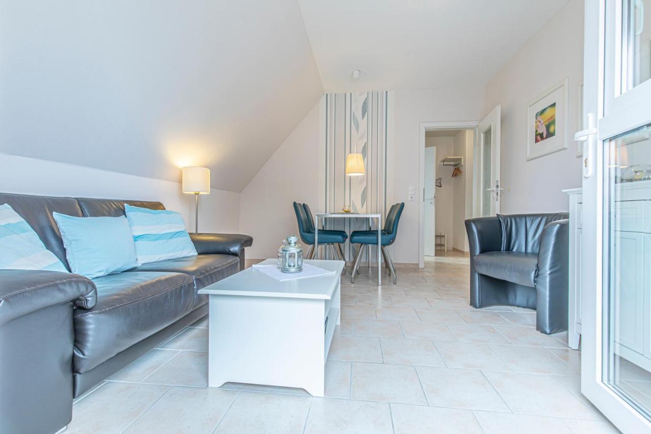 Nordic Hus Buesum Apartment Bagian luar foto