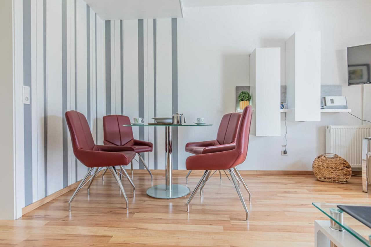 Nordic Hus Buesum Apartment Bagian luar foto
